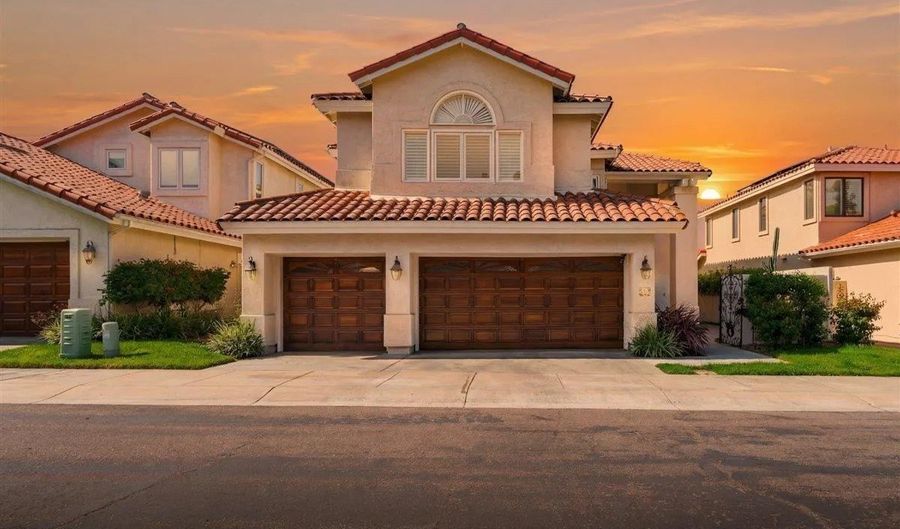 3025 Caminito Torreblanca, Del Mar, CA 92014 - 5 Beds, 3 Bath