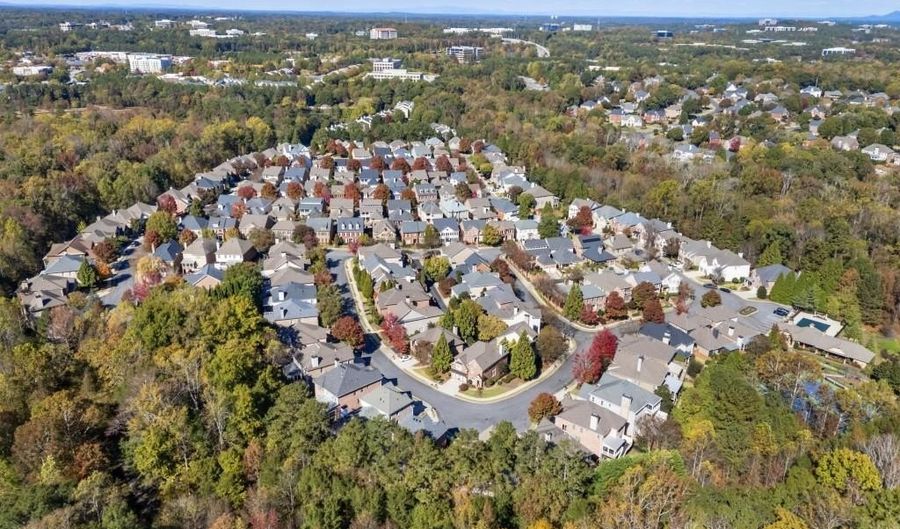 615 Society St, Alpharetta, GA 30022 - 4 Beds, 4 Bath