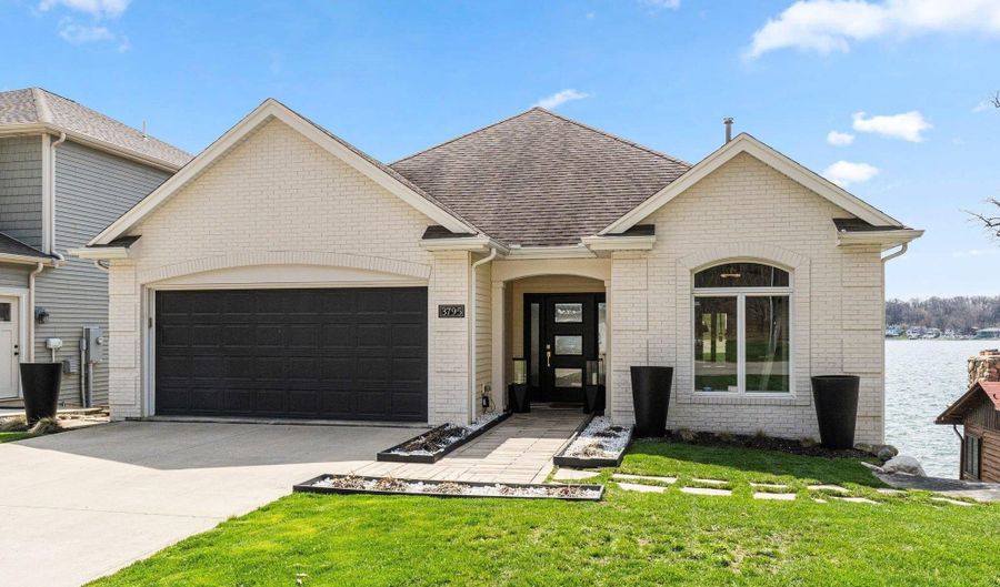 3795 W Sycamore Beach Rd, Angola, IN 46703 - 4 Beds, 3 Bath
