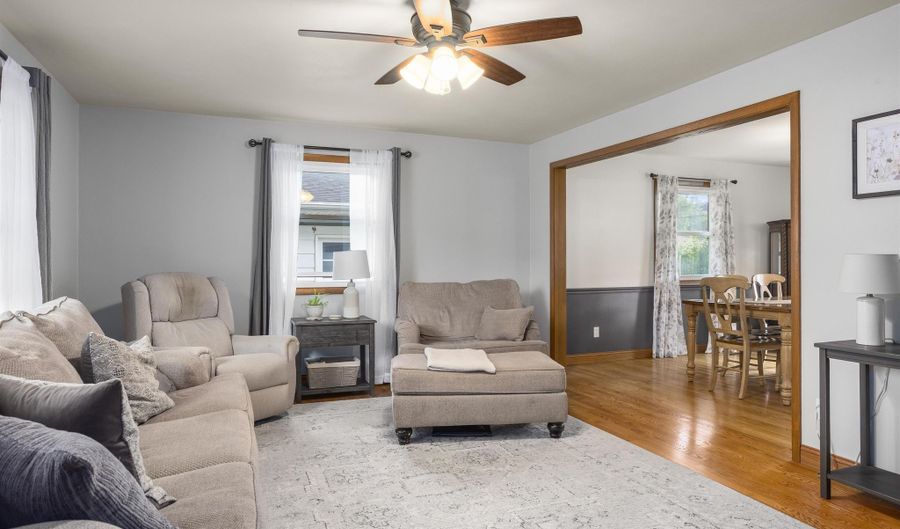 1416 S MATTHIAS St, Appleton, WI 54915 - 5 Beds, 3 Bath