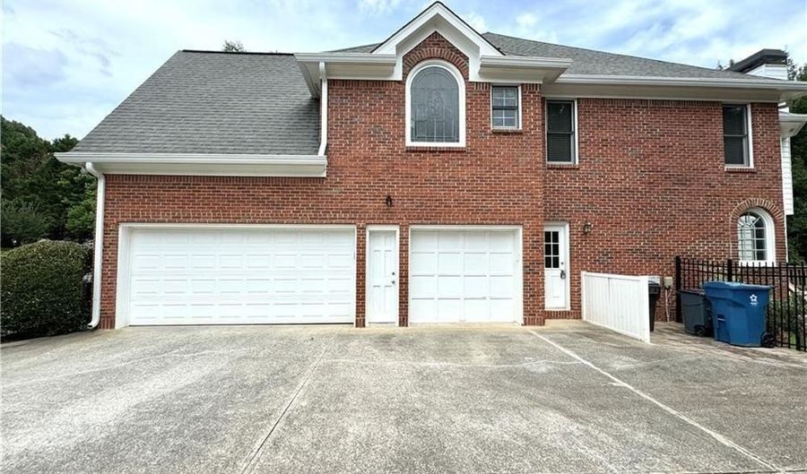 1070 Admiral Xing, Alpharetta, GA 30005 - 5 Beds, 4 Bath