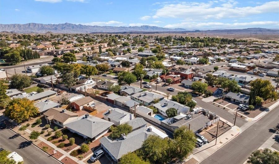 556 7th St, Boulder City, NV 89005 - 3 Beds, 2 Bath