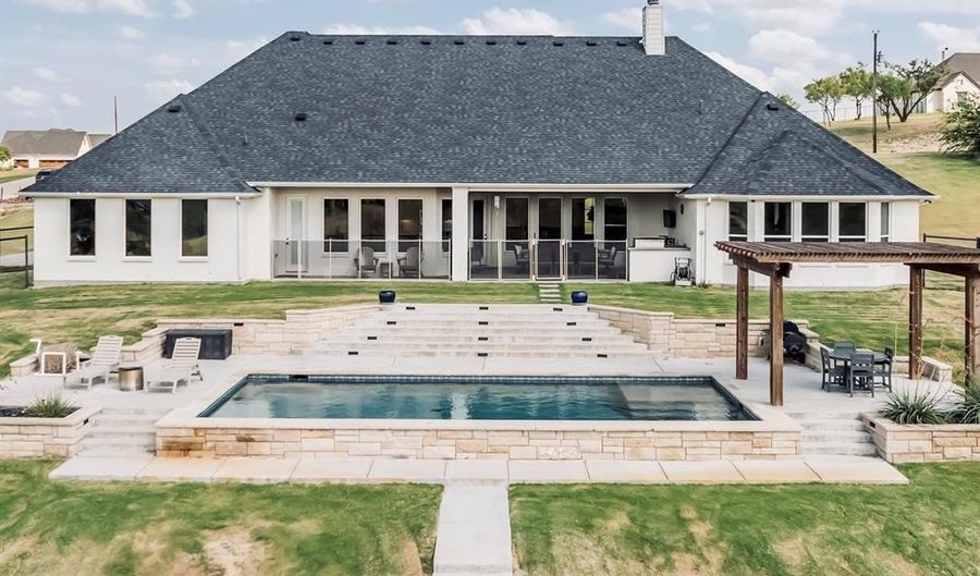 153 Overlook Dr, Aledo, TX 76008 - 4 Beds, 4 Bath