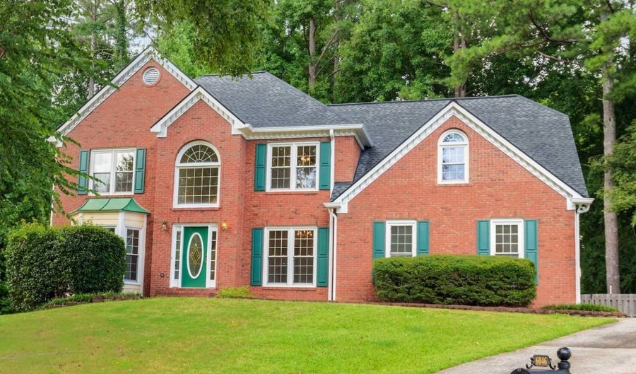 6046 Braidwood Close NW, Acworth, GA 30101 - 5 Beds, 3 Bath