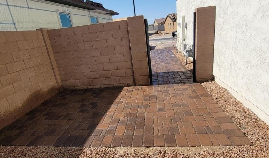 19793 W Earll Dr, Buckeye, AZ 85396 - 6 Beds, 5 Bath