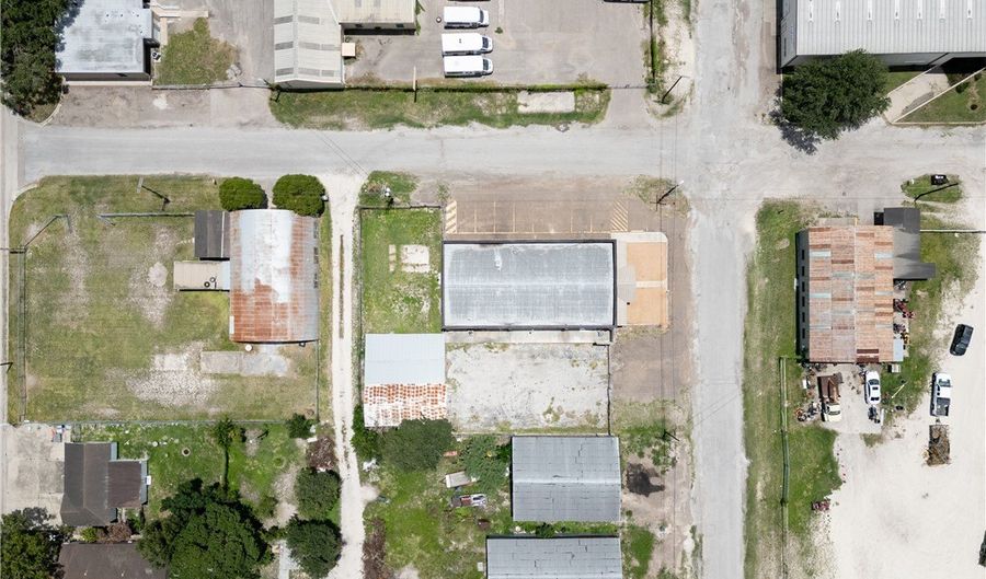 401 W 2nd St, Alice, TX 78332 - 0 Beds, 0 Bath
