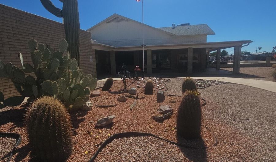 1694 W 13TH Ave, Apache Junction, AZ 85120 - 2 Beds, 2 Bath