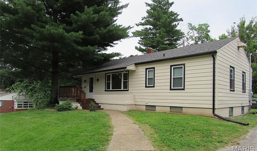 903 McPherson Ave, Alton, IL 62002 - 3 Beds, 2 Bath