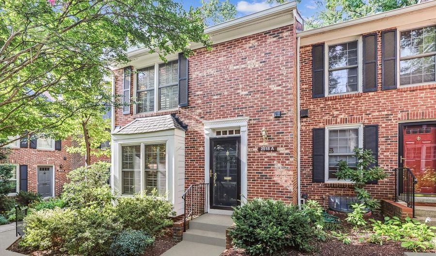 2518 S WALTER REED Dr #A, Arlington, VA 22206 - 3 Beds, 4 Bath