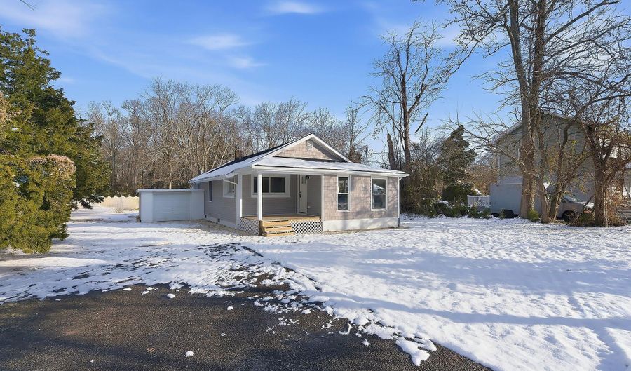 630 E Bay Ave, Barnegat, NJ 08005 - 4 Beds, 2 Bath