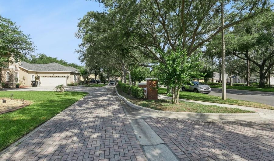 580 ERROL Pkwy, Apopka, FL 32712 - 5 Beds, 3 Bath
