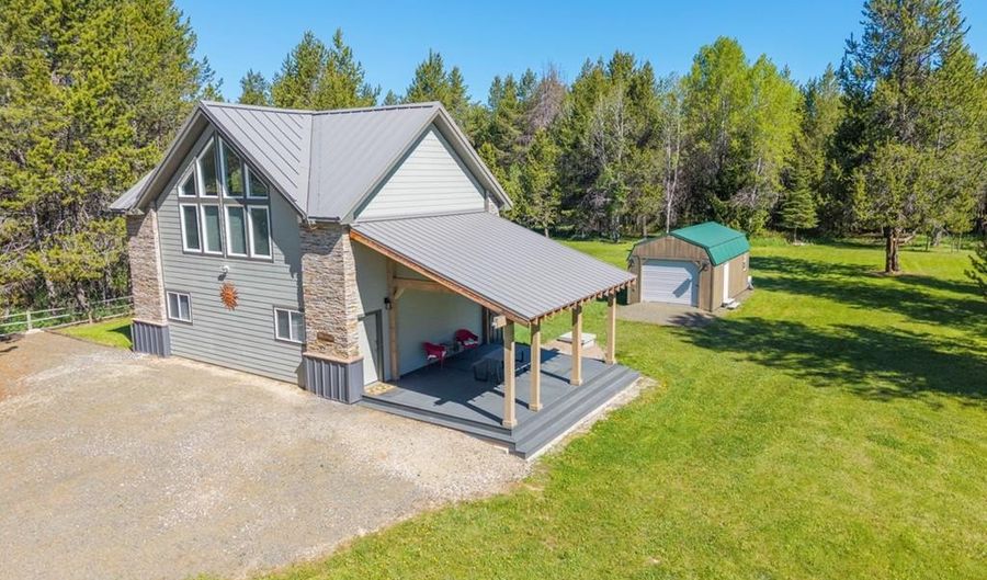 79 Sun Valley Pl, Cascade, ID 83611 - 2 Beds, 3 Bath