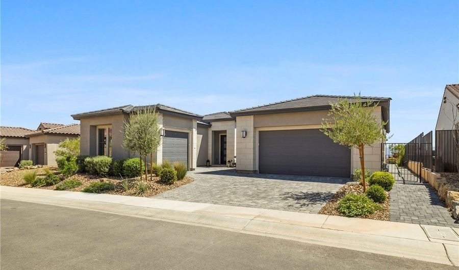 156 Stone Mesa Ct, Henderson, NV 89011 - 3 Beds, 2 Bath