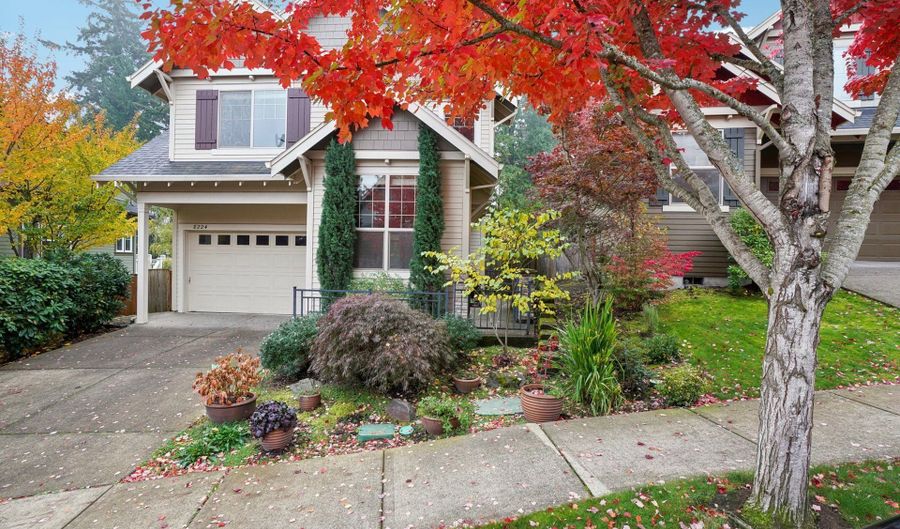 8224 SW 174TH Ter, Beaverton, OR 97007 - 4 Beds, 3 Bath