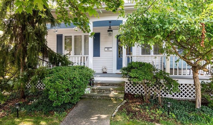 63 Starr St, Johnston, RI 02919 - 2 Beds, 2 Bath