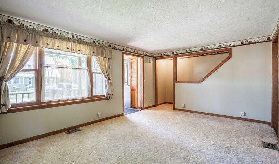 106 Mcclelland St, Albion, NY 14411 - 3 Beds, 2 Bath