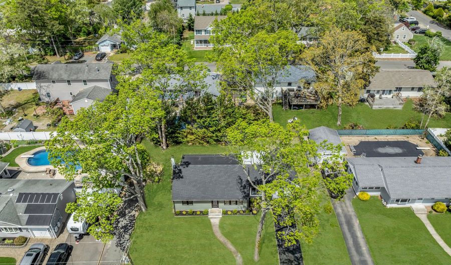 620 Tiller Ave, Beachwood, NJ 08722 - 4 Beds, 2 Bath