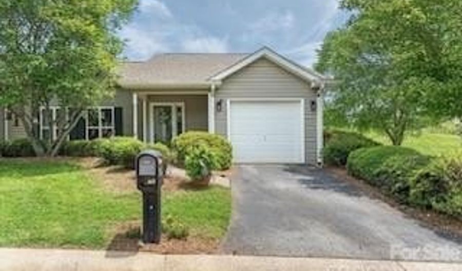 40 Olde Covington Way, Arden, NC 28704 - 2 Beds, 2 Bath
