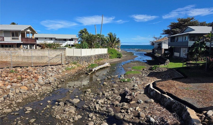 54-016 Pipilani Pl, Hauula, HI 96717 - 3 Beds, 1 Bath