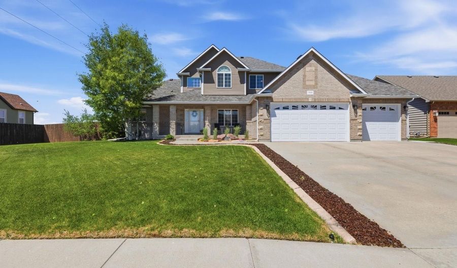 7610 HAWTHORNE Dr, Cheyenne, WY 82009 - 6 Beds, 4 Bath