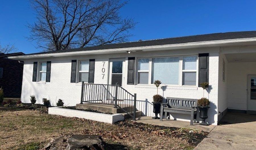 707 W Duckett St, Advance, MO 63730 - 3 Beds, 2 Bath