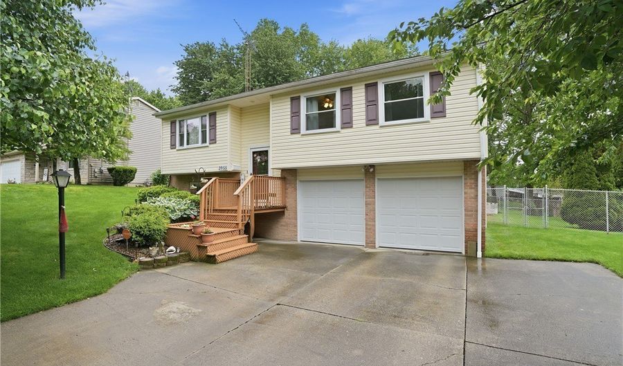 3955 Dunbar St, Austintown, OH 44515 - 3 Beds, 2 Bath