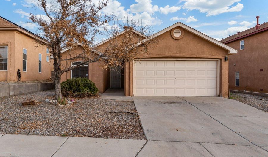 6847 Calle Cielo Ave SW, Albuquerque, NM 87121 - 3 Beds, 2 Bath