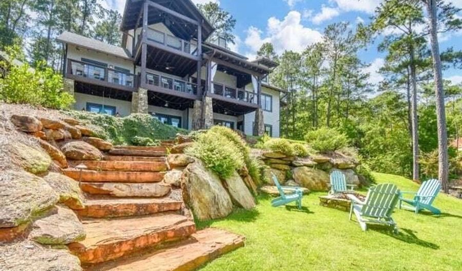 1329 North Rdg, Alexander City, AL 35010 - 6 Beds, 6 Bath
