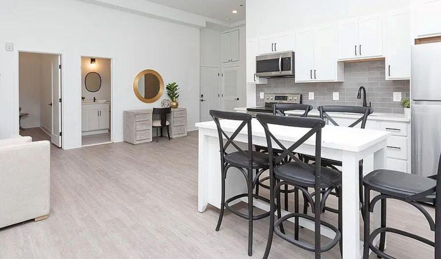 211 SAINT PAUL St 303, Baltimore, MD 21202 - 1 Beds, 1 Bath