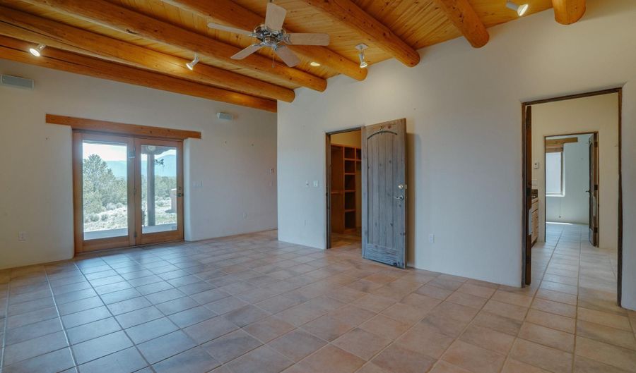 135 Los Rios Rd, Arroyo Hondo, NM 87513 - 3 Beds, 2 Bath