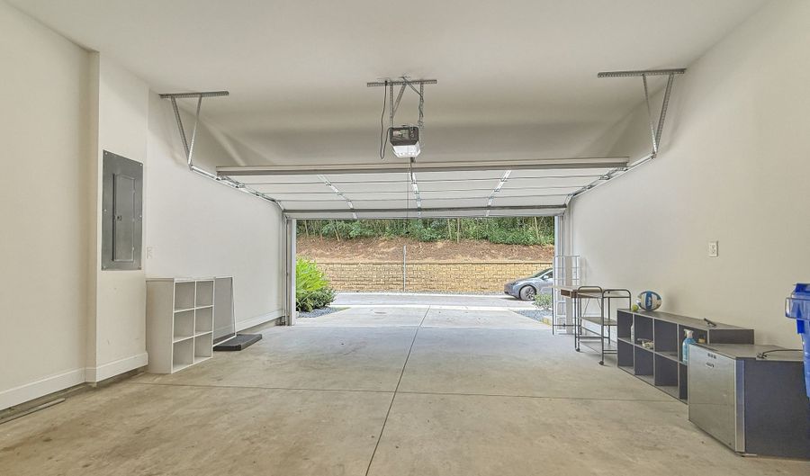 1160 Kendron LN 16, Atlanta, GA 30329 - 4 Beds, 4 Bath