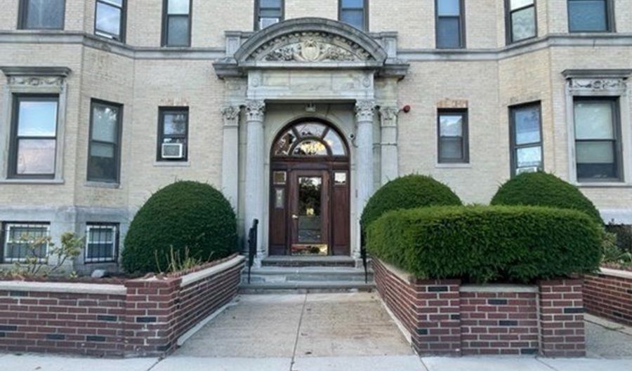 69 Park Dr 17, Boston, MA 02215 - 0 Beds, 1 Bath