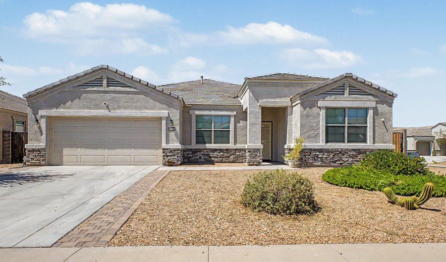 30341 W COLUMBUS Ave, Buckeye, AZ 85396 - 4 Beds, 3 Bath