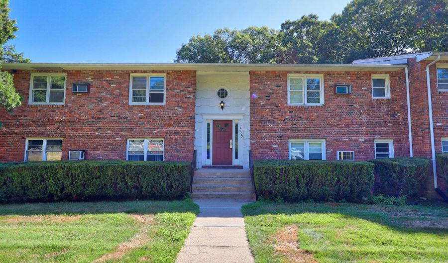 1109 Waterbury Rd APT 1A, Cheshire, CT 06410 - 2 Beds, 1 Bath