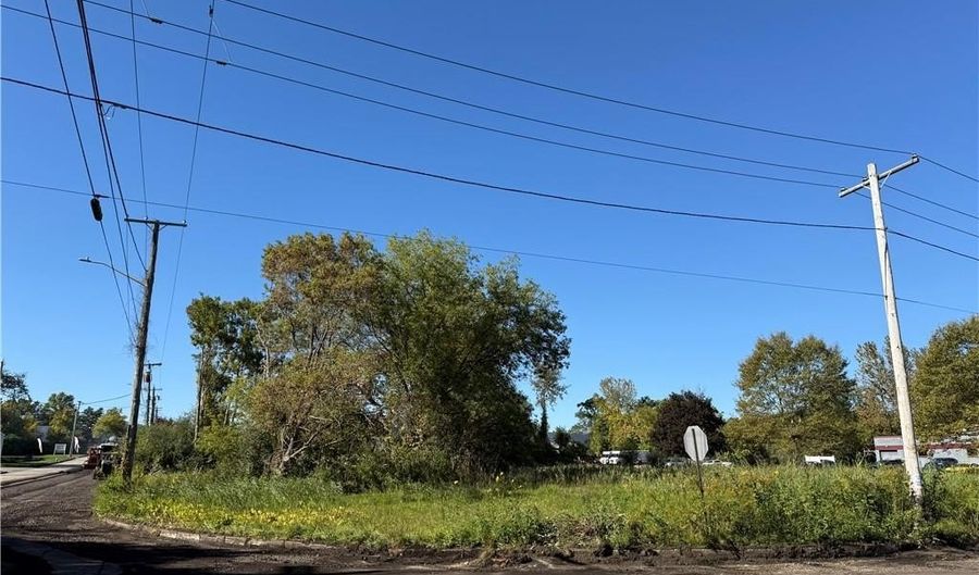 20 J Medeiros Way, East Providence, RI 02914 - 0 Beds, 0 Bath