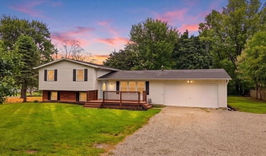 518 U.S Route 250, Ashland, OH 44805 - 4 Beds, 2 Bath