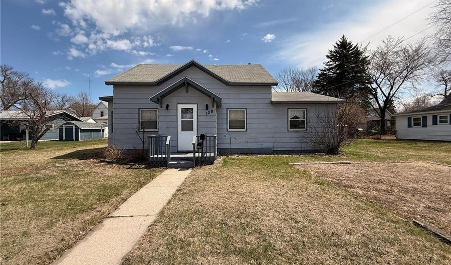 128 S Munsterman St, Appleton, MN 56208 - 3 Beds, 2 Bath
