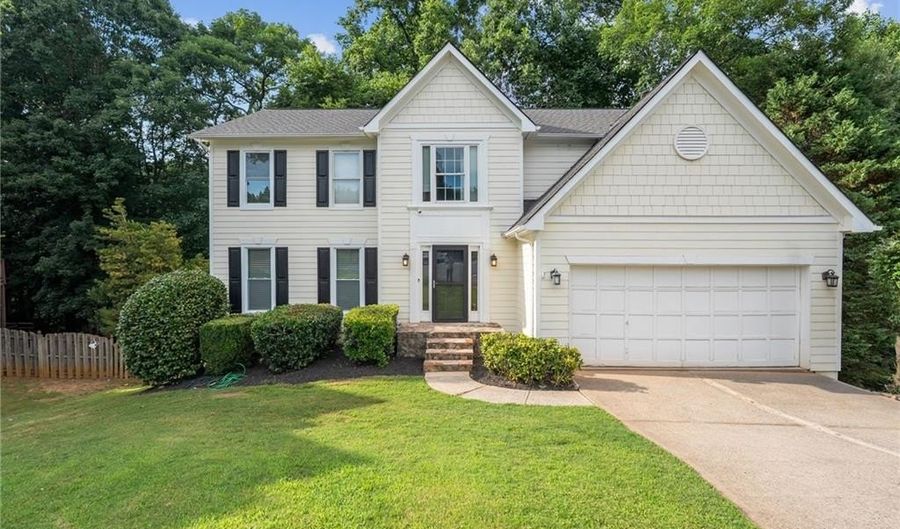 620 Brook Landing Ct, Alpharetta, GA 30005 - 5 Beds, 4 Bath