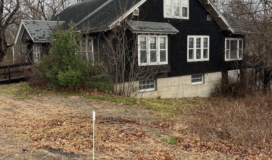 130 Summer St, Bristol, NH 03222 - 3 Beds, 3 Bath