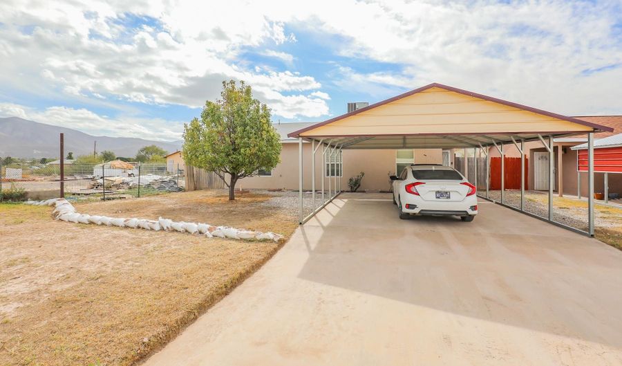 912 Twenty-Sixth St, Alamogordo, NM 88310 - 3 Beds, 2 Bath