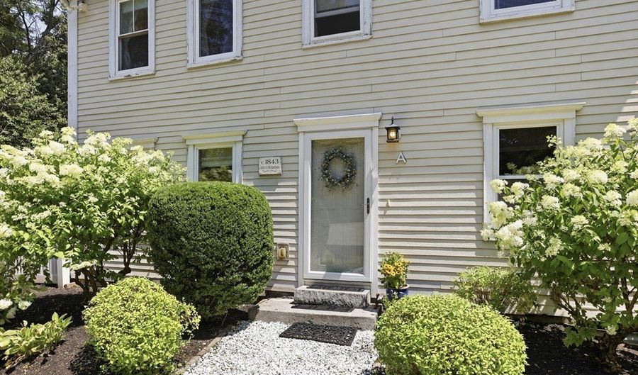 73 Gray St A, Billerica, MA 01821 - 3 Beds, 3 Bath