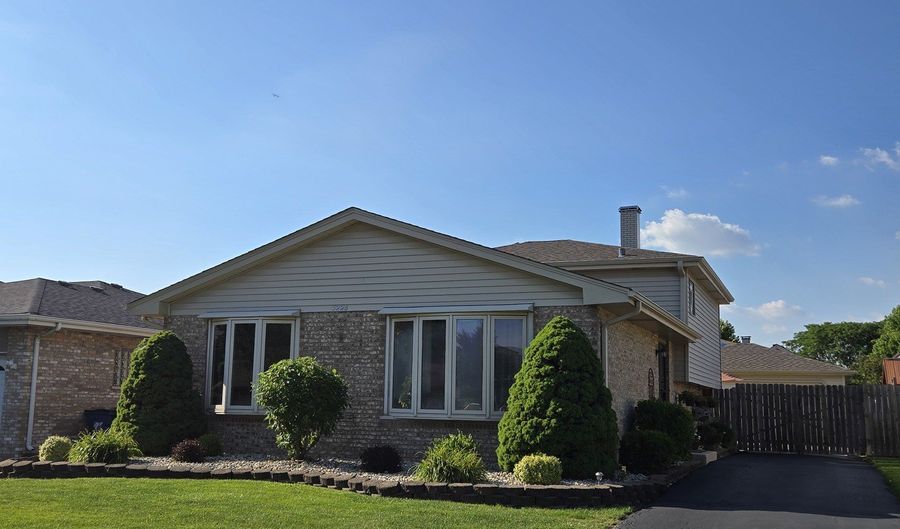 5224 W 121st Pl, Alsip, IL 60803 - 3 Beds, 2 Bath