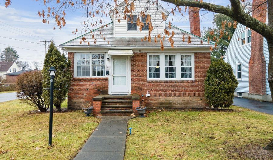 25 Fordham Ct, Albany, NY 12209 - 4 Beds, 2 Bath