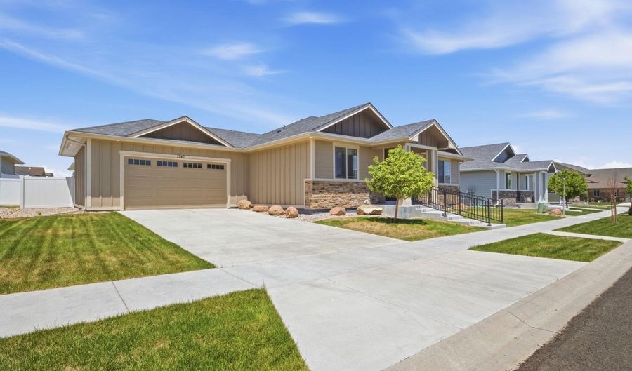 1340 JACK Ln, Cheyenne, WY 82009 - 4 Beds, 3 Bath