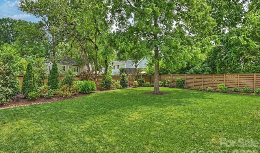 3030 Attaberry Dr, Charlotte, NC 28205 - 4 Beds, 3 Bath