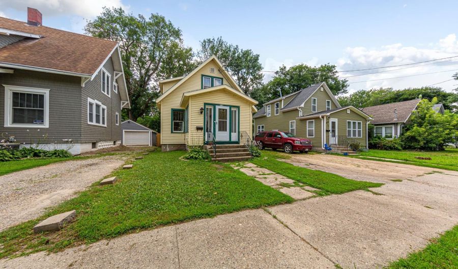 518 E 5th St, Albert Lea, MN 56007 - 3 Beds, 1 Bath