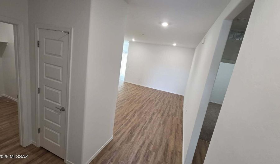 1034 S Chatfield Ave, Vail, AZ 85641 - 3 Beds, 2 Bath