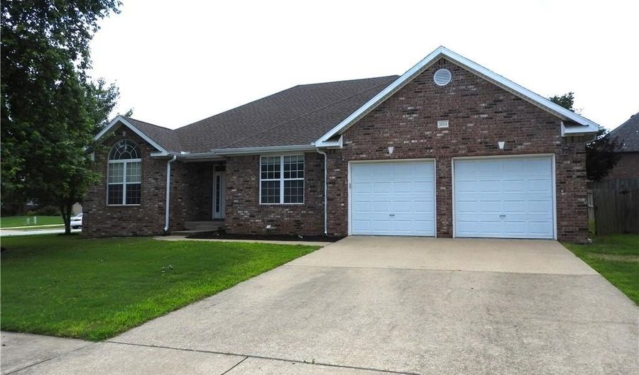 3804 SW Kestrel Dr, Bentonville, AR 72713 - 4 Beds, 2 Bath