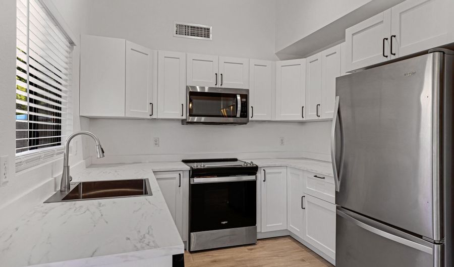 85 S Cypress Ct, Chandler, AZ 85226 - 2 Beds, 2 Bath