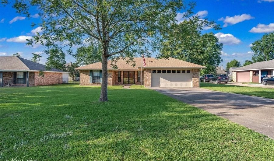 4415 Parkridge Dr, Benton, LA 71006 - 3 Beds, 2 Bath